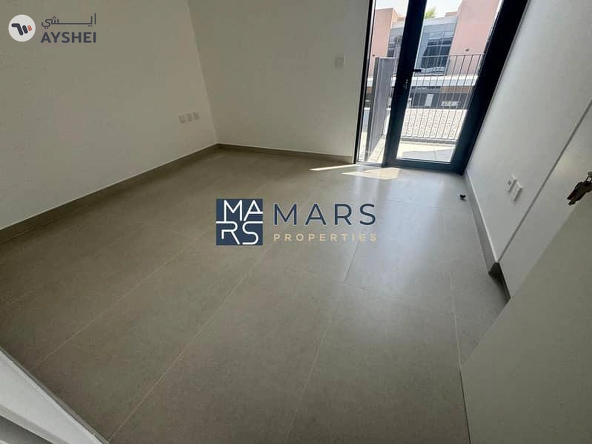 Luxurious brand new 4 bedroom villa availabl in Masaar for rent just in 195k-11-11