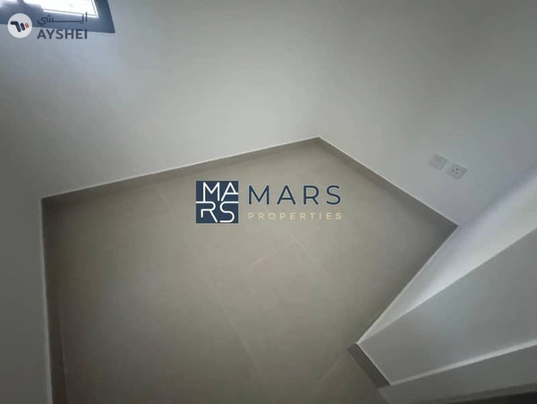Luxurious brand new 4 bedroom villa availabl in Masaar for rent just in 195k