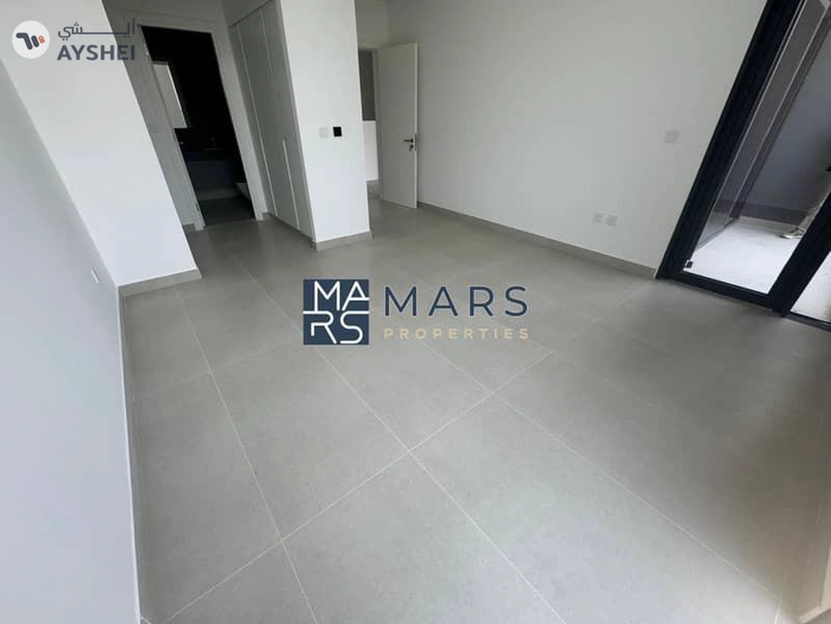 Luxurious brand new 4 bedroom villa availabl in Masaar for rent just in 195k-3-3