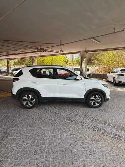 2023 Kia Sonet Gcc Specs, perfect condition-1
