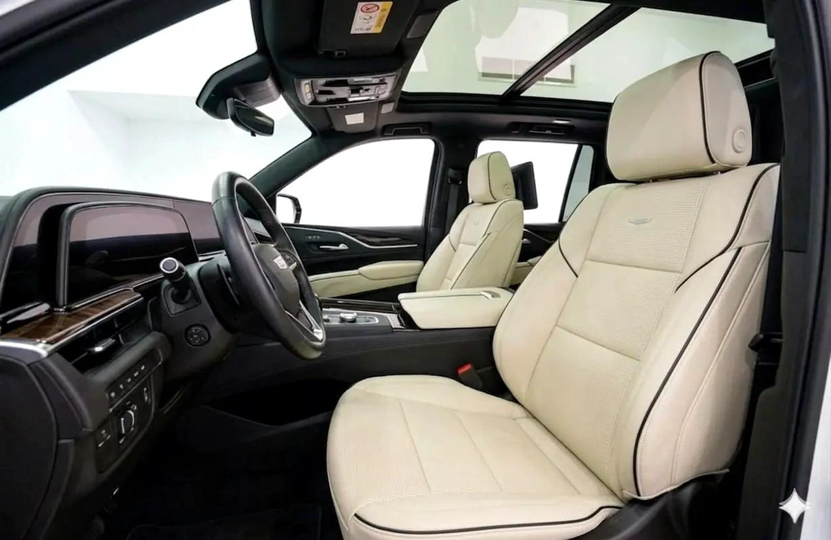 AED 4997 PM | CADILLAC ESCALADE SPORT 600 2023 | UNDER WARRANTY SERVICE PACK AUG 2028 | VIP SE-5-5