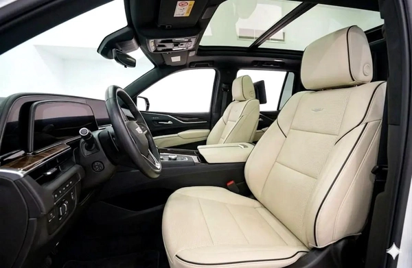 AED 4997 PM | CADILLAC ESCALADE SPORT 600 2023 | UNDER WARRANTY SERVICE PACK AUG 2028 | VIP SE