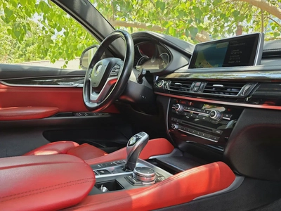 Pristine 2015 BMW X6 xDrive50i M Sport | GCC Specs | Full Service History-8
