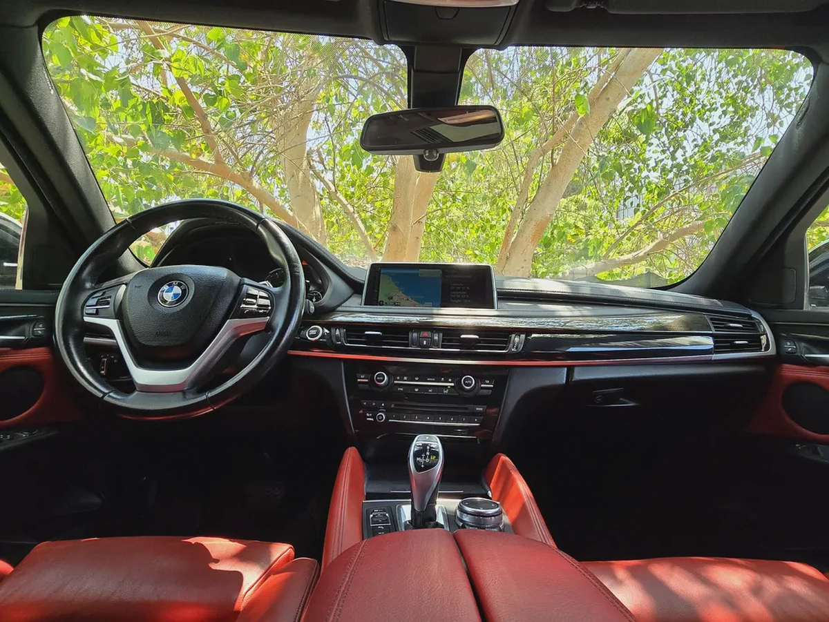Pristine 2015 BMW X6 xDrive50i M Sport | GCC Specs | Full Service History-10-10