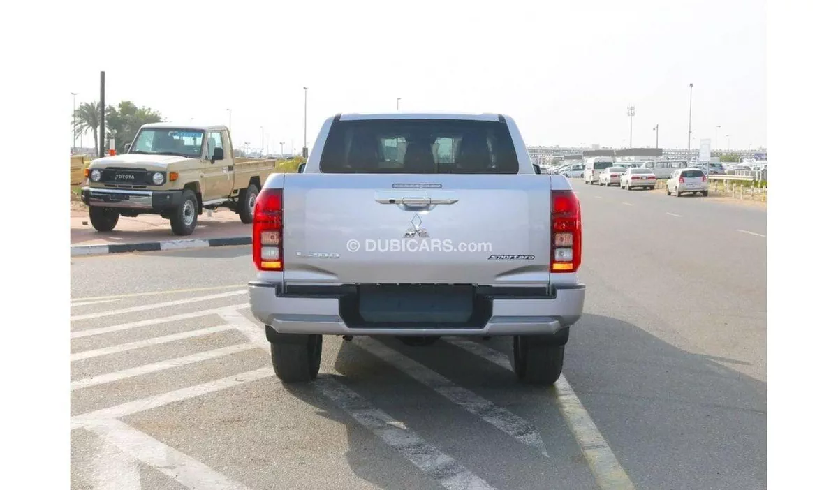 Mitsubishi L200 GLS Mitsubishi L200 sportero 2.4L MY24 for export only-13-0