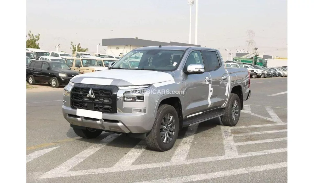 Mitsubishi L200 GLS Mitsubishi L200 sportero 2.4L MY24 for export only-1-0