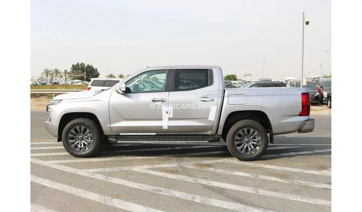 Mitsubishi L200 GLS Mitsubishi L200 sportero 2.4L MY24 for export only-3-0