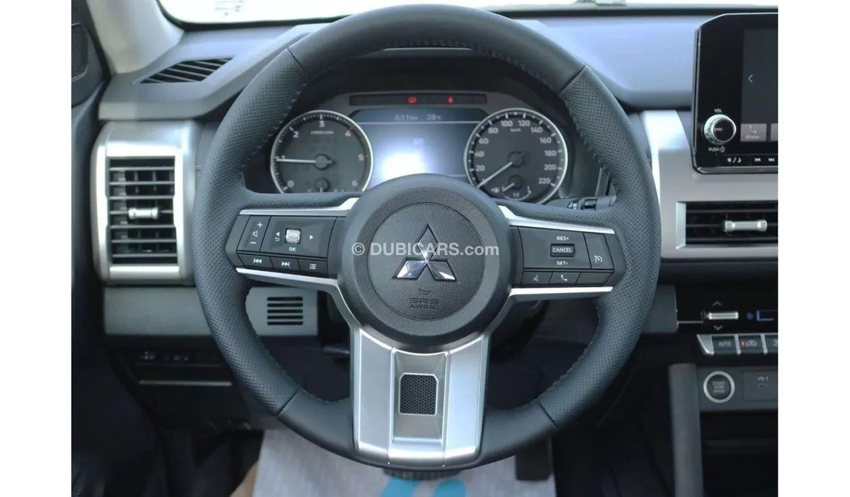 Mitsubishi L200 GLS Mitsubishi L200 sportero 2.4L MY24 for export only-7-0