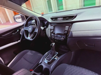 Nissan Rogue SV 2020 American Specs --10