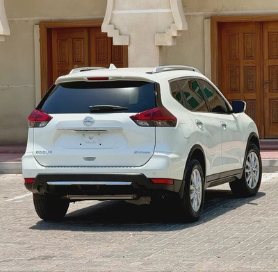 Nissan Rogue SV 2020 American Specs --5