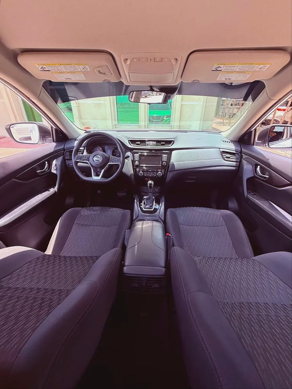 Nissan Rogue SV 2020 American Specs -
