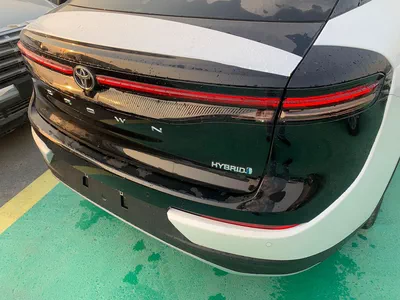 2025 Toyota Crown – Luxury-10