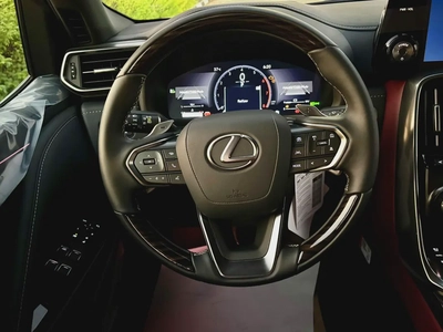 LEXUS LX700H SIGNUTURE MODEL 2026-10