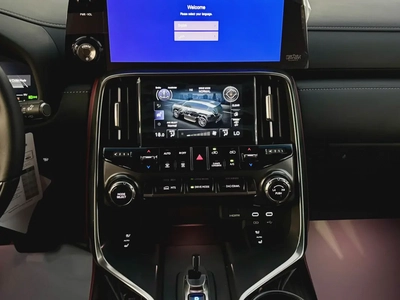 LEXUS LX700H SIGNUTURE MODEL 2026-6