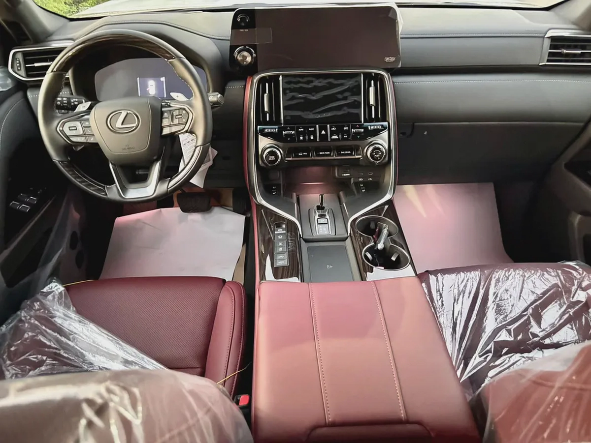 LEXUS LX700H SIGNUTURE MODEL 2026-5-5