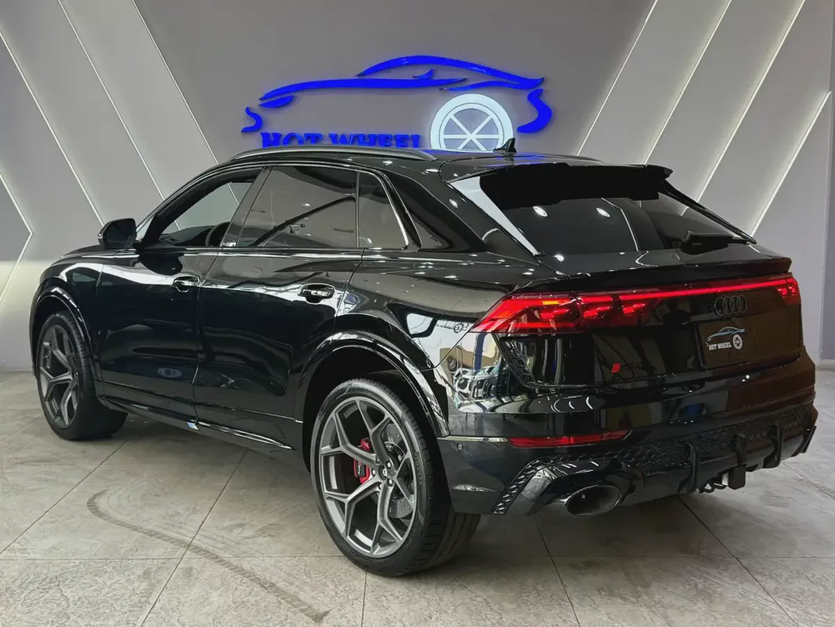 2026 - Audi RS Q8 TFSI Quattro V8 - BRAND NEW! for 555,000.00 AED-4-4