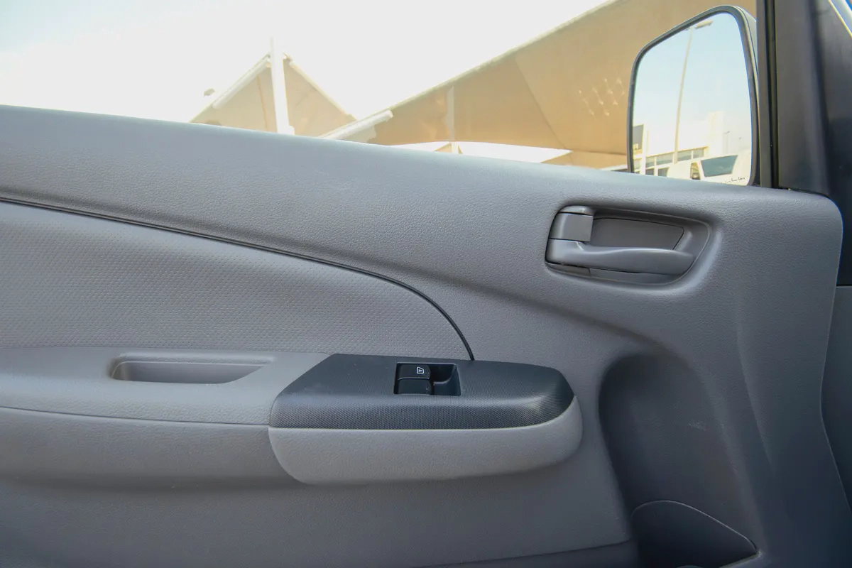 Urvan | Automatic | Standard Roof Delivery Van | GCC Specs | Ref#N34363-9-9