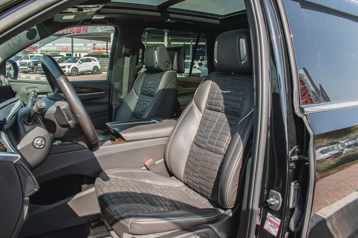 2023 - CADILLAC ESCALADE - /// BRAND NEW CONDITION /// - ONLY 58,000 KM-13-13