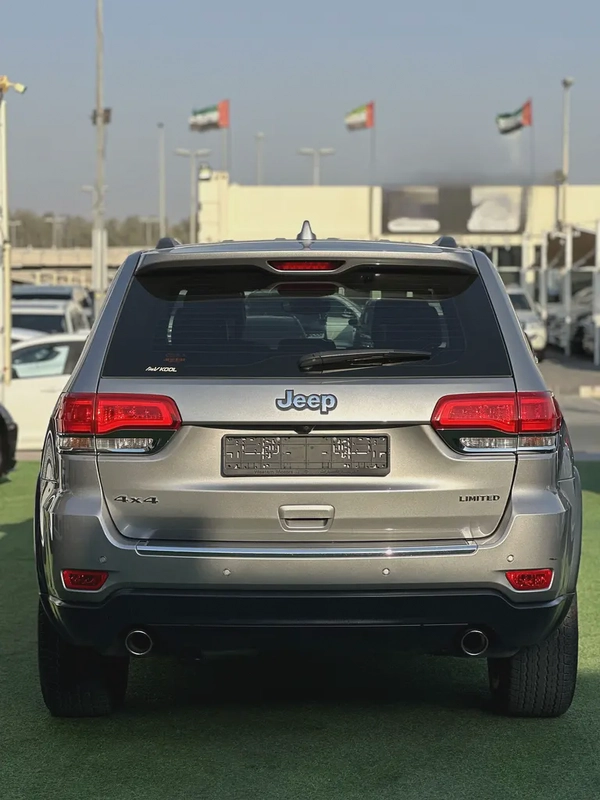 Jeep Grand Cherokee Limited | 2017 | GCC | Full Agency History