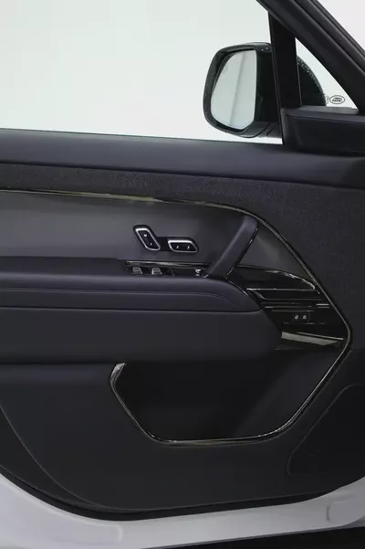 RANGE ROVER SPORT V6 - P400 IN PERFECT CONDITION-12
