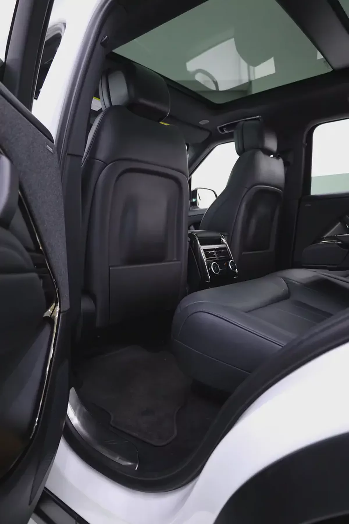 RANGE ROVER SPORT V6 - P400 IN PERFECT CONDITION-8-8