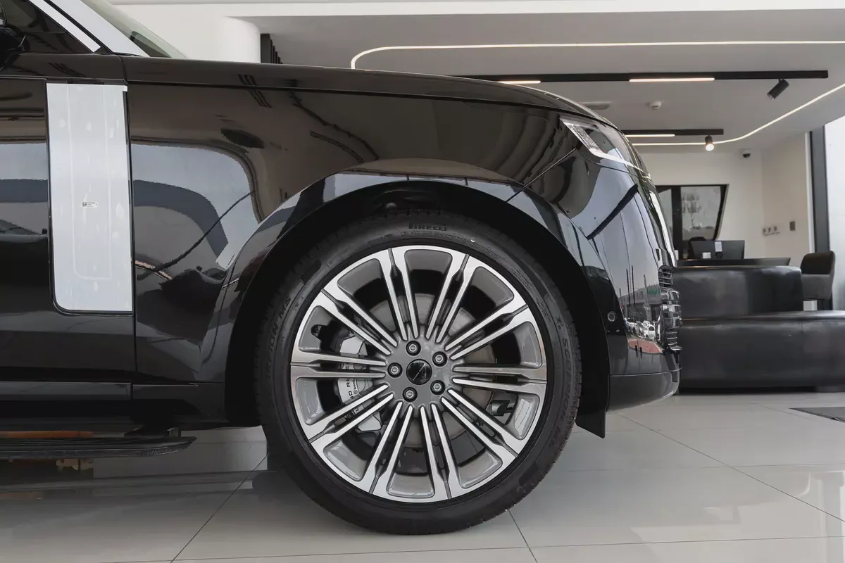 Range Rover Vogue Autobiography P400 | AWD | V6 | 2026 | GCC Specs-7-7