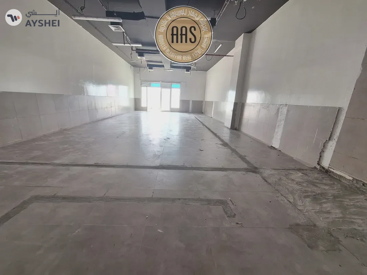Ready To Move Huge Shop Available at Hot Location-4-4