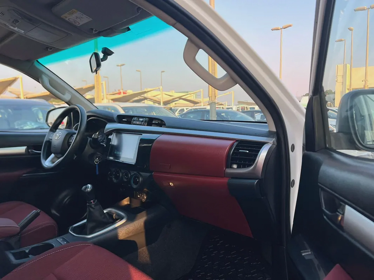 2024 | Toyota Hilux | Manual | 4X4 | Petrol | Ref#905-10-10