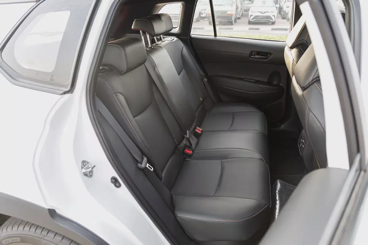 TOYOTA COROLLA CROSS ELITE | 2026 | V4 2.0L Hybrid | Multiple languages (EXPORT)-12-12