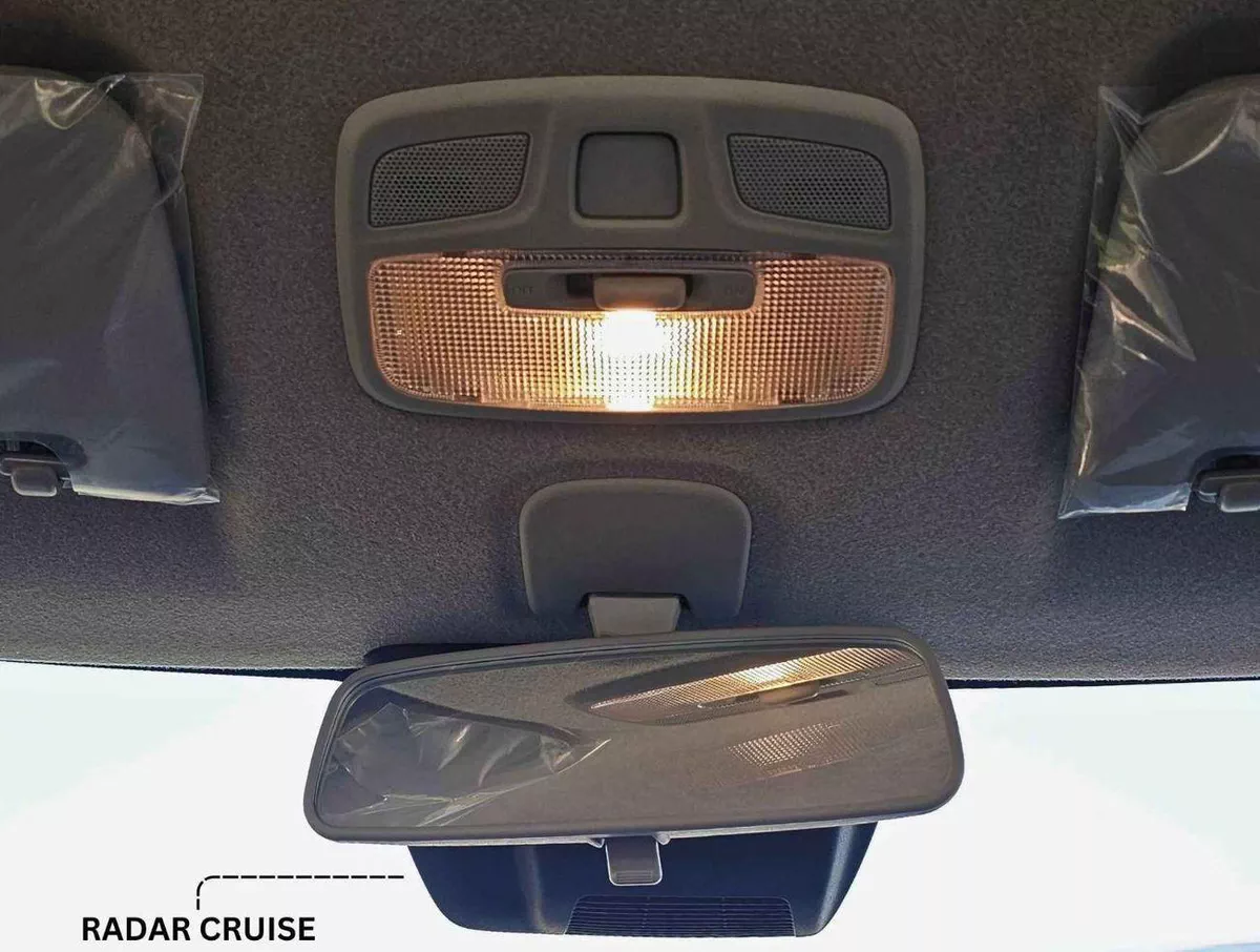Suzuki Swift GLX DUAL TONE || 1.2L V4 PETROL | RADAR CRUISE | PUSH START | DVD+CAMERA (CODE # GLXR)-20-0