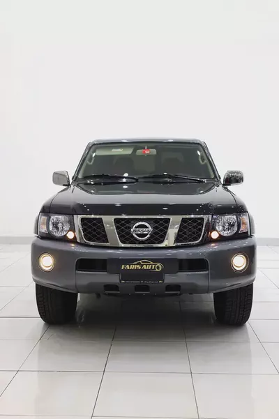 Nissan Patrol Safari Super Safari 2022 GCC Specs FULL SERVICE HISTORY-1