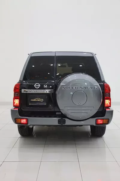 Nissan Patrol Safari Super Safari 2022 GCC Specs FULL SERVICE HISTORY-2