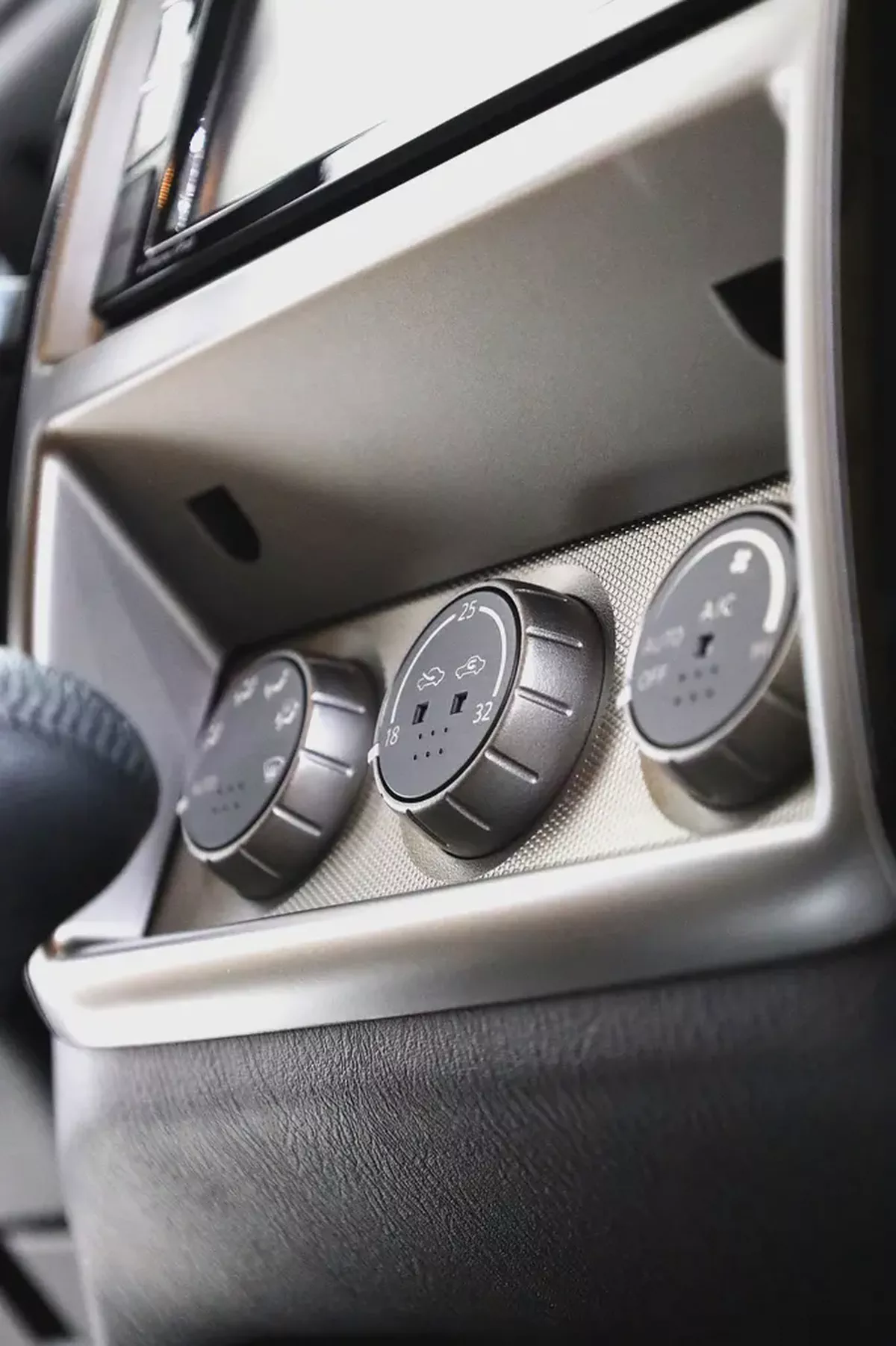 Nissan Patrol Safari Super Safari 2022 GCC Specs FULL SERVICE HISTORY-11-11
