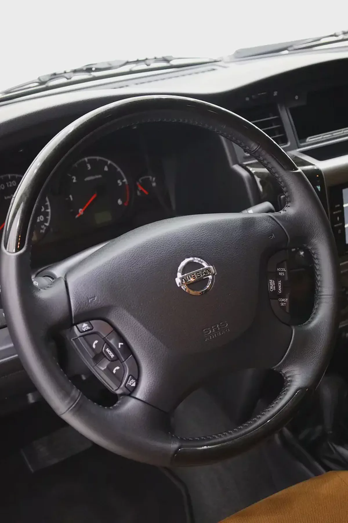Nissan Patrol Safari Super Safari 2022 GCC Specs FULL SERVICE HISTORY-7-7
