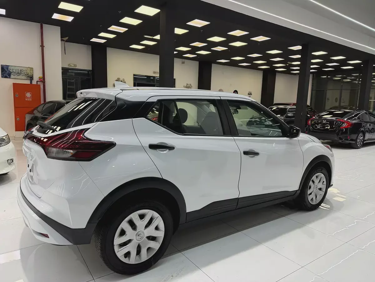 nissan kicks low km-3-3