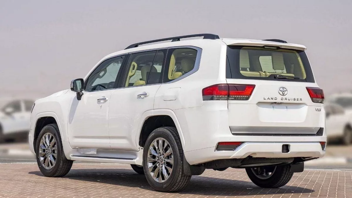 Toyota Land Cruiser VXR (LHD) TOYOTA LAND CRUISER LC300 VXR 3.3D AT MY2025 – WHITE-5-0