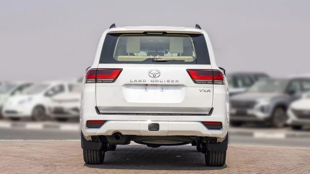 Toyota Land Cruiser VXR (LHD) TOYOTA LAND CRUISER LC300 VXR 3.3D AT MY2025 – WHITE-7-0