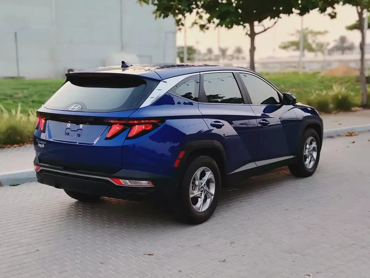 Hyundai Tucson 2023 US specs Clean Title With Original Paint Mid Option With Very Low KM-16-16