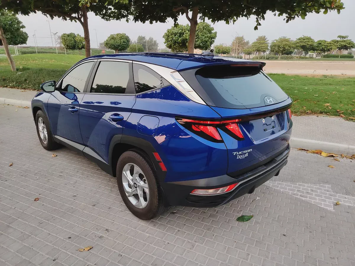 Hyundai Tucson 2023 US specs Clean Title With Original Paint Mid Option With Very Low KM-17-17