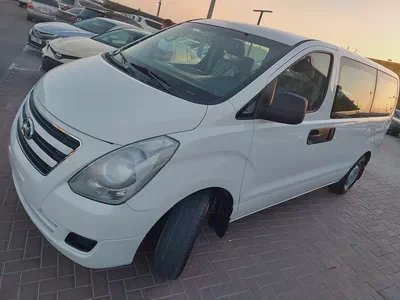 Hyundai H1 GLS 2018 - GCC Specs - Well Maintained-12