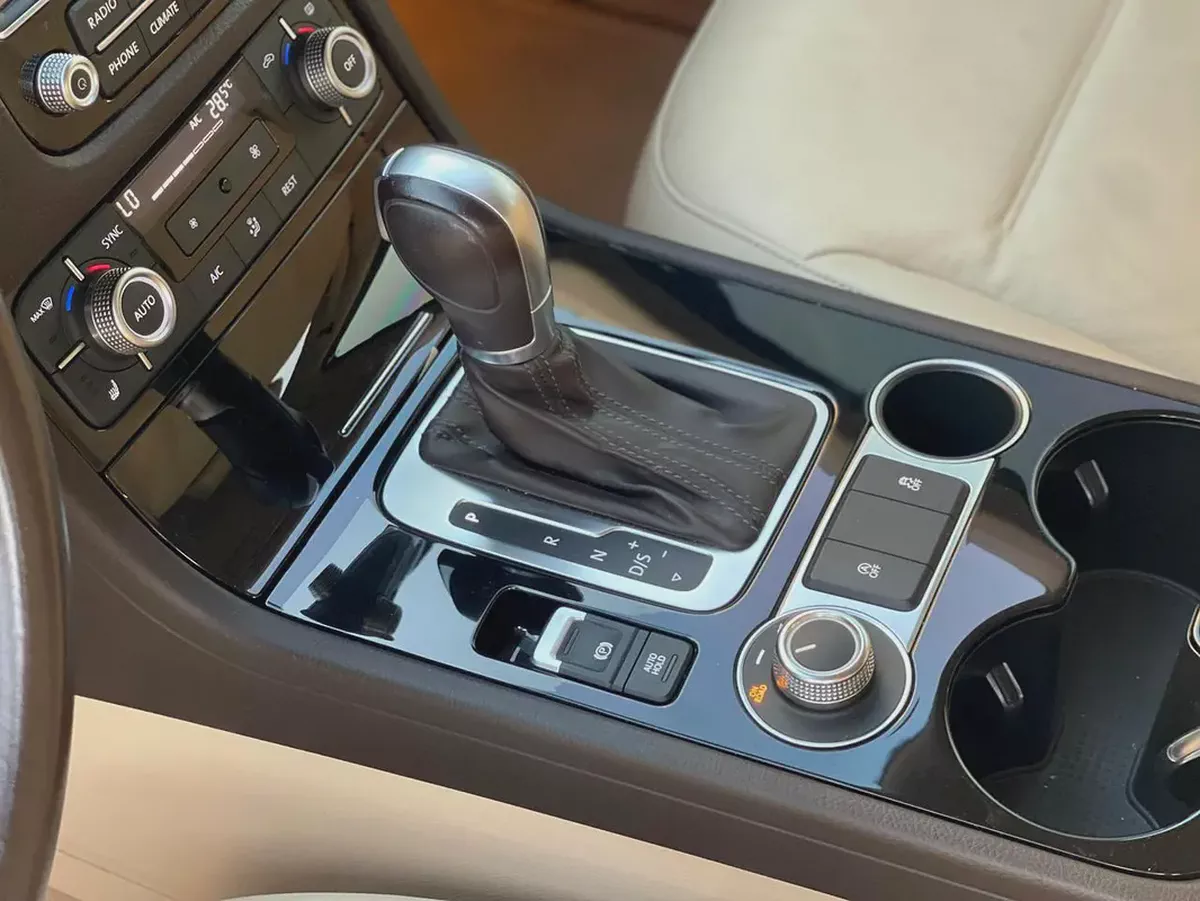 AED 1,005 P.M | Volkswagen Touareg SEL 2018 | GCC Specs | Pristine Condition-10-10