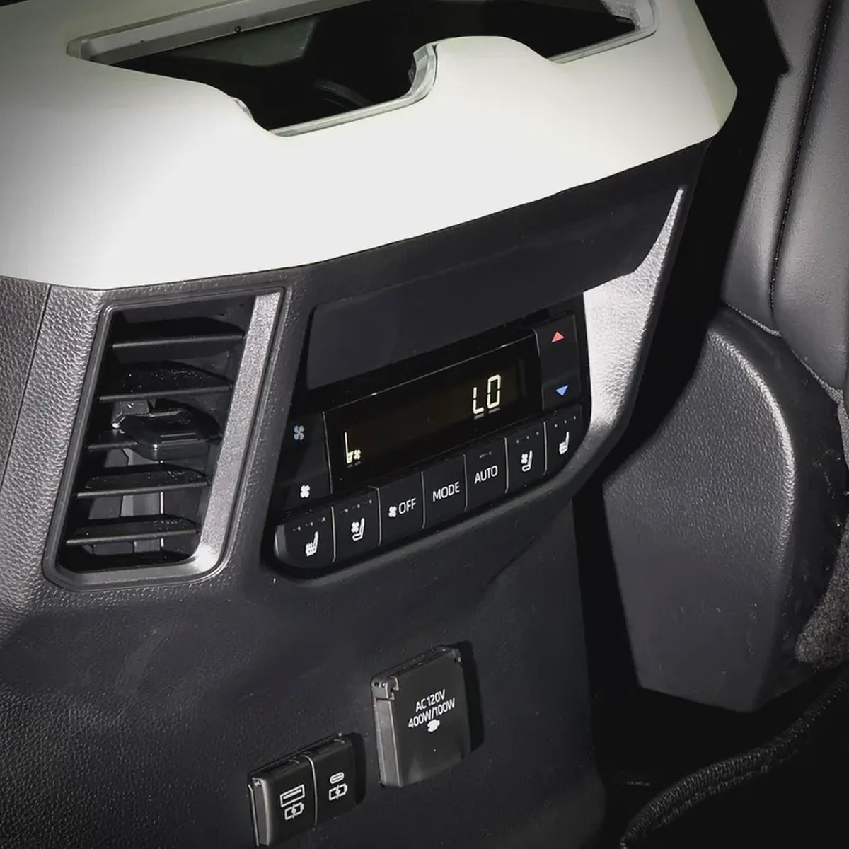 2024 TOYOTA SEQUOIA CAPSTONE HYBRID-12-12