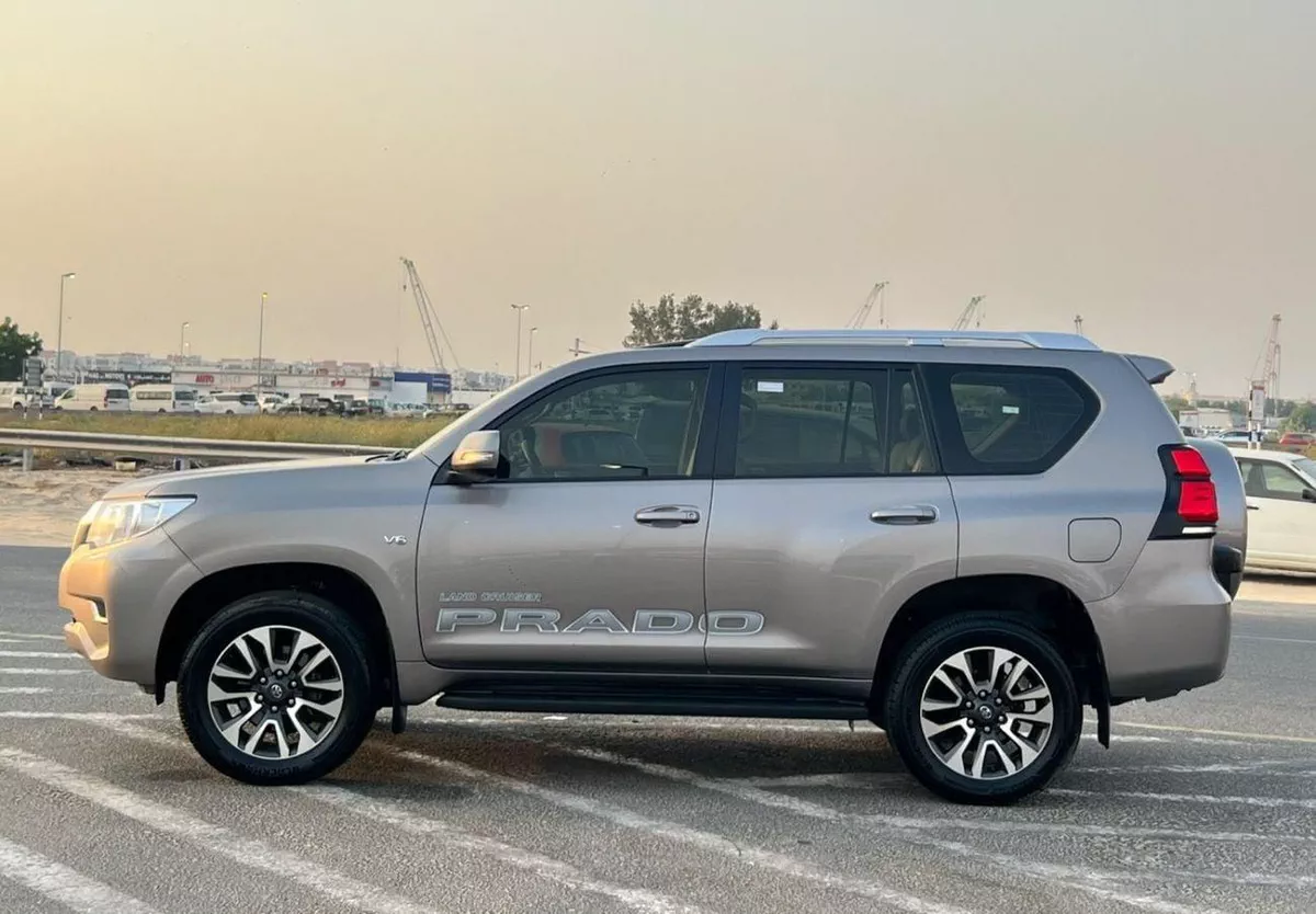 Toyota Prado  2022 Toyota Prado Full Option 4.0L V6 - AWD 4x4 - Electric Seat - Rear CAM & Sensors - Cool Box - Le-14-0