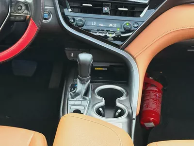 Toyota Camry 2024 40th Anniversary GCC Specs V6-12