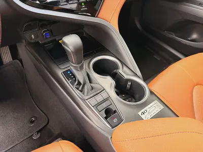 Toyota Camry 2024 40th Anniversary GCC Specs V6-17