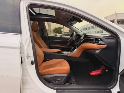 Toyota Camry 2024 40th Anniversary GCC Specs V6-8