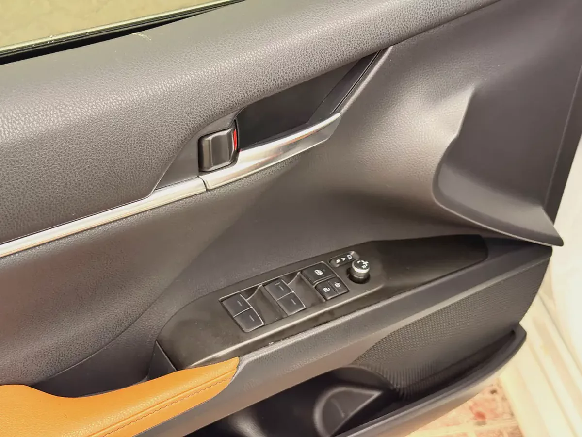 Toyota Camry 2024 40th Anniversary GCC Specs V6-15-15