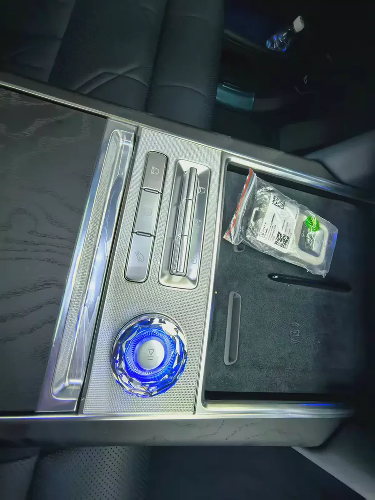 ZEEKR 9X Ultra 70kWh - 2025-9-9