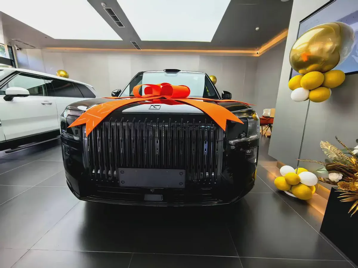 ZEEKR 9X Ultra 70kWh - 2025