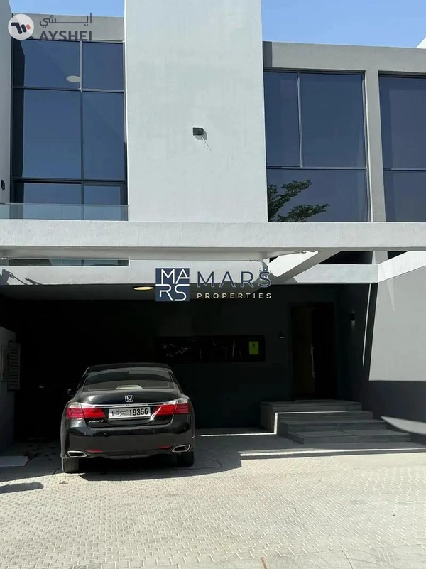 Spacious, Luxury 3 Bedroom Townhouse with Close Kitchen Available For Rent in Masaar, Sharjah.